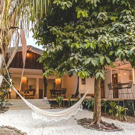 Cuatro Vientos Lodge & Apartments - Mal Pais, Costa Rica Playa Santa Teresa  Kültér fotó