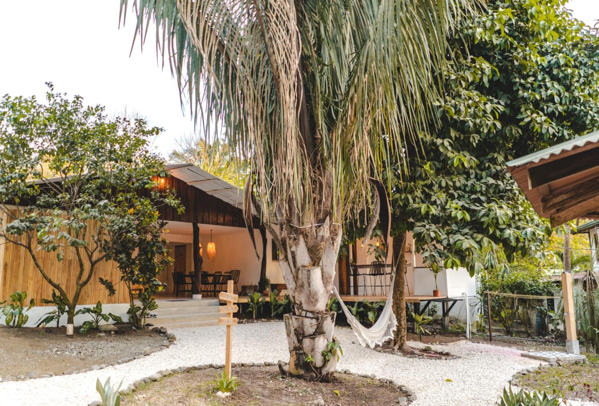Cuatro Vientos Lodge & Apartments - Mal Pais, Costa Rica Playa Santa Teresa  Kültér fotó
